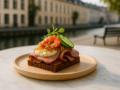 Smørrebrød København: En Guidet Oplevelse i Smag og Tradition